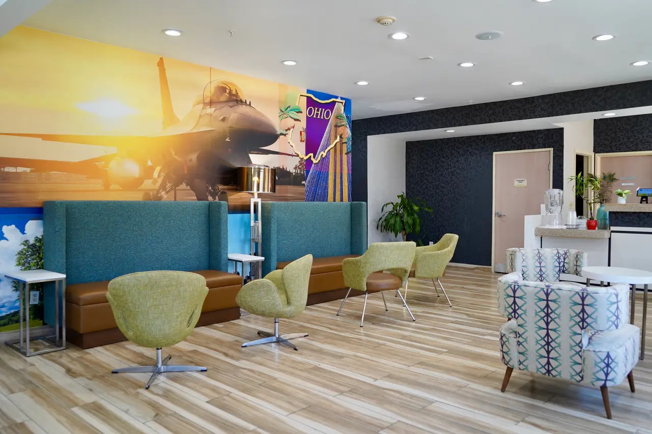 Clarion Pointe Fairborn Lobby
